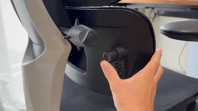 Réglage du lombaire gonflable de la Flexispot C7 Morpher au bouton