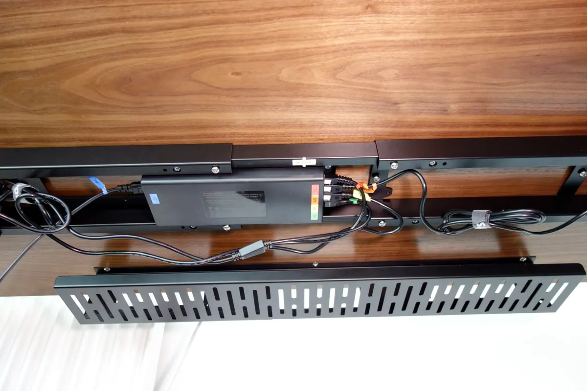 Bureau Flexispot E7 Pro avant câche cables